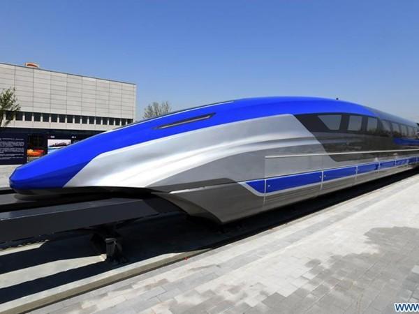 World's Fastest Bullet Train Does 600 Km/Hr