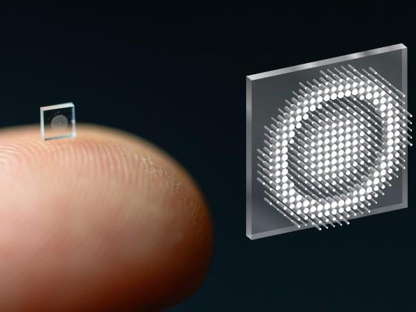 World's Smallest Camera Captures Full-Color Images